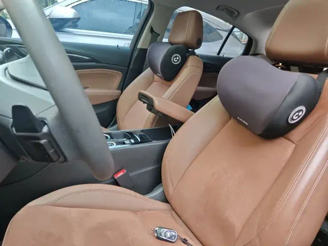 Buick Regal — Фото автомобиля 16
