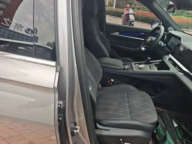 Geely Xingyue L — Фото автомобиля 24