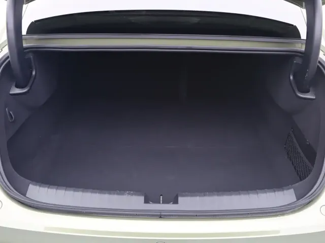 Xiaomi SU7 — Фото автомобиля 20
