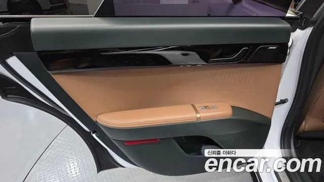 Hyundai Grandeur GN7 — Фото автомобиля 14
