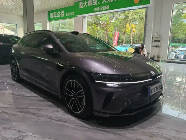 Zeekr 007 GT — Фото автомобиля 4