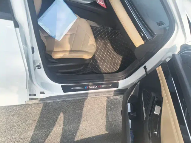 Geely Galaxy L6 — Фото автомобиля 17