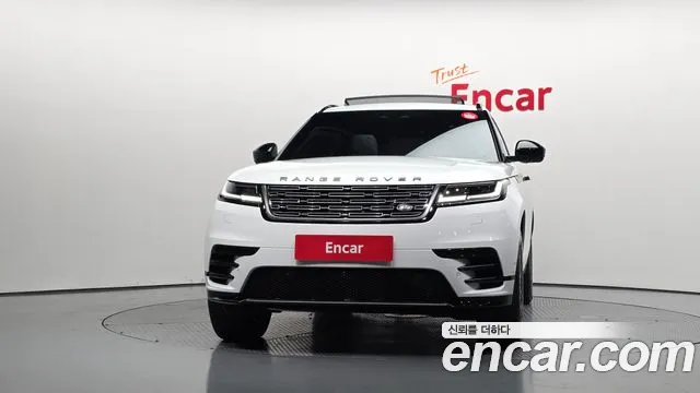 Land Rover Range Rover Velar Range Rover Velar 2.0 P250 Dynamic SE — Фото автомобиля 2