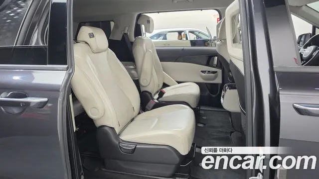 Kia Canival Carnival 4 поколение 9 мест Noblesse — Фото автомобиля 9