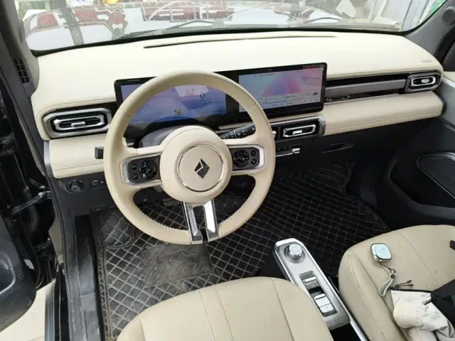 Baojun Yep — Фото автомобиля 9