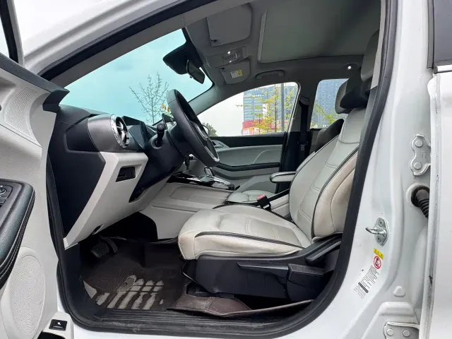 BYD Yuan Pro — Фото автомобиля 4