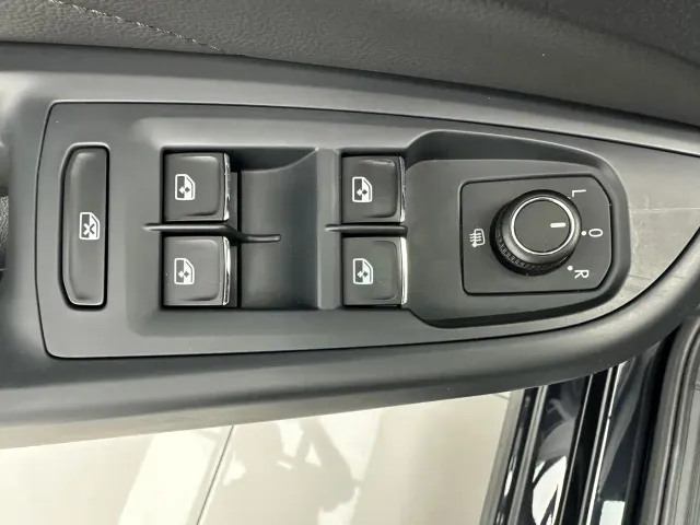 Volkswagen Passat — Фото автомобиля 11