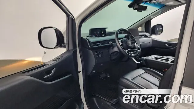 Hyundai Staria — Фото автомобиля 10