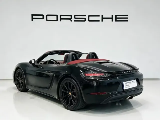 Porsche 718 — Фото автомобиля 4