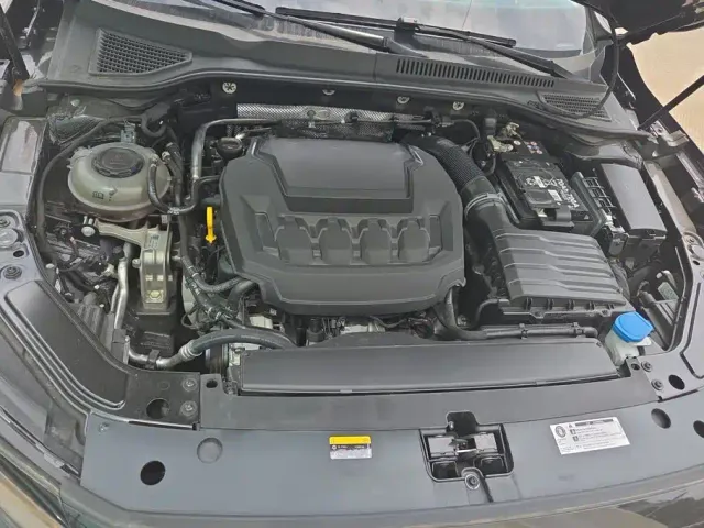 Volkswagen Passat — Фото автомобиля 10