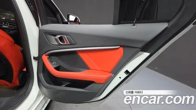 BMW 1 Series F40 — Фото автомобиля 25