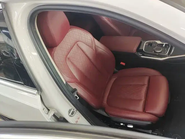 BMW 3 Series — Фото автомобиля 24