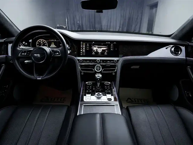 Bentley Flying Spur — Фото автомобиля 9