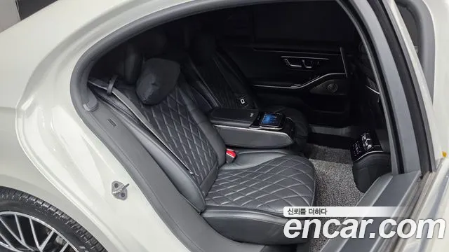 Mercedes-Benz S-Class — Фото автомобиля 19