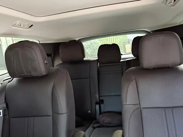 Li Auto MEGA — Фото автомобиля 13