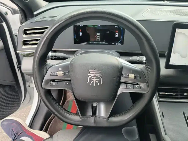 BYD Qin L — Фото автомобиля 10