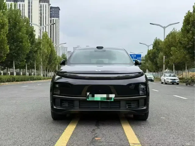 Li Auto L7 — Фото автомобиля 2
