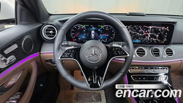 Mercedes-Benz E-Class — Фото автомобиля 6