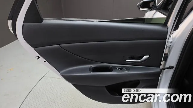 Hyundai Avante CN7 — Фото автомобиля 14