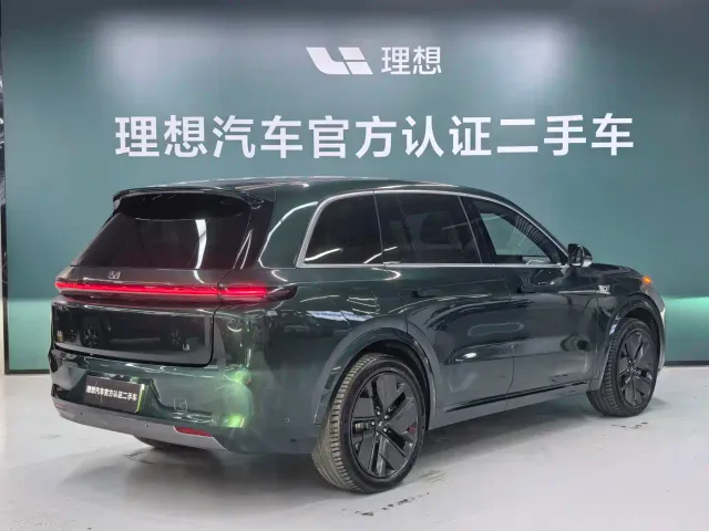 Li Auto L8 — Фото автомобиля 5