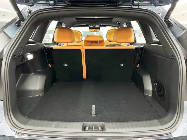 Geely Boyue L — Фото автомобиля 20