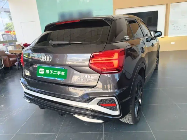 Audi Q2L — Фото автомобиля 6
