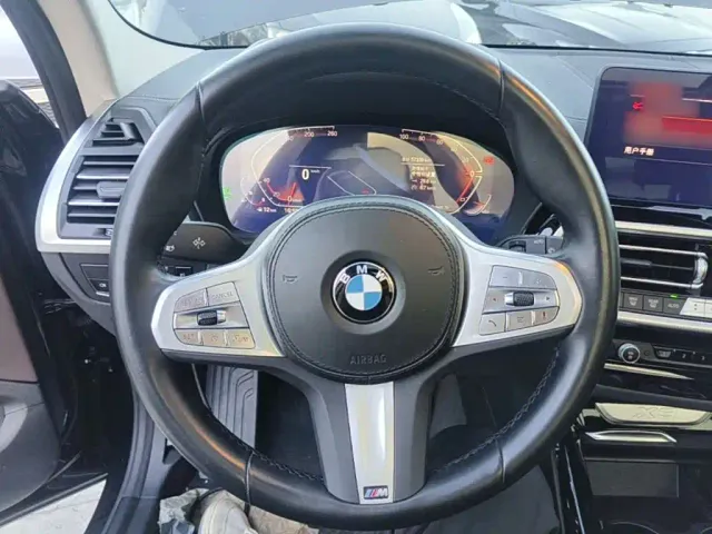 BMW X3 — Фото автомобиля 10