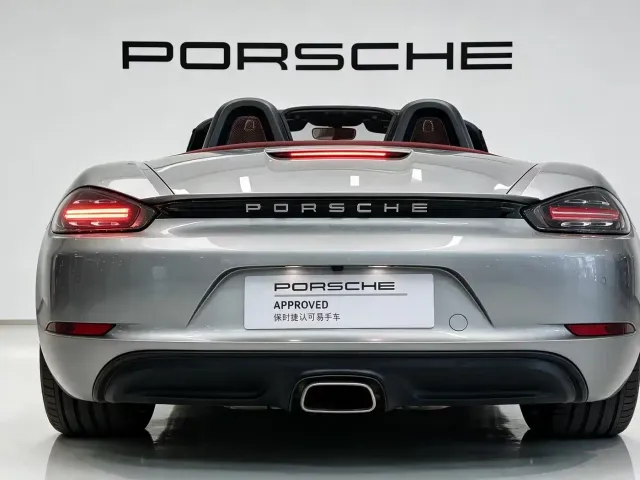 Porsche 718 — Фото автомобиля 5