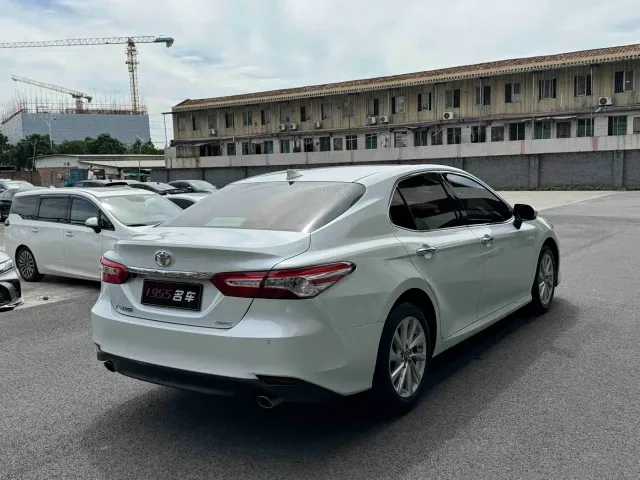 Toyota Camry — Фото автомобиля 9