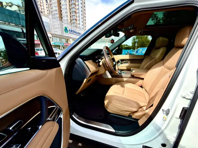 Land Rover Range Rover — Фото автомобиля 9