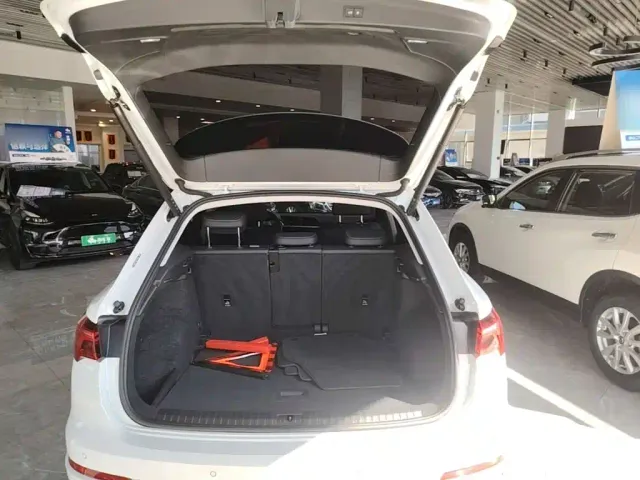 Audi Q3 — Фото автомобиля 18