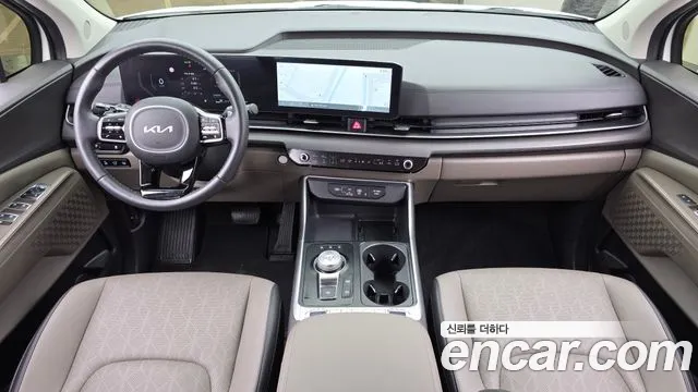 Kia Carnival Generation 4 — Фото автомобиля 7