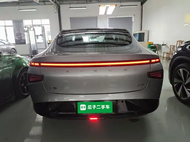 Xpeng P7 — Фото автомобиля 5