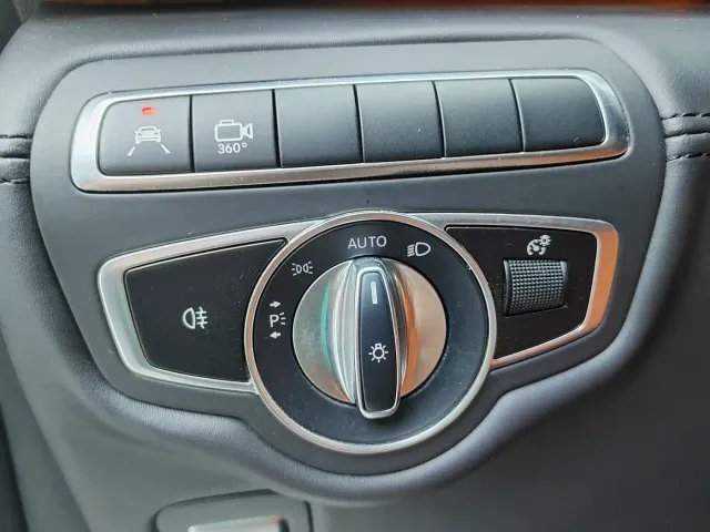 Mercedes-Benz V-Class — Фото автомобиля 9