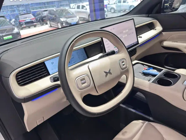 Xpeng G6 — Фото автомобиля 6