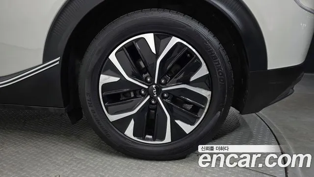 Kia EV6 — Фото автомобиля 6