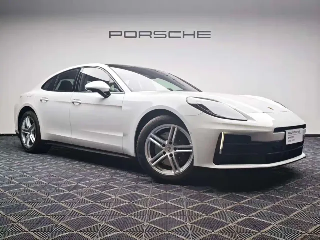 Porsche Panamera — Фото автомобиля 8