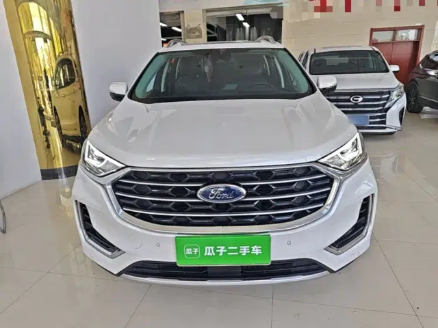 Ford Edge — Фото автомобиля 2