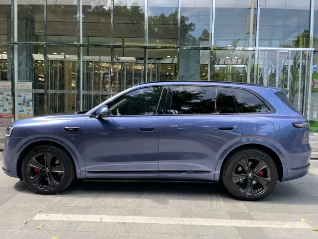 Aito M7 — Фото автомобиля 11