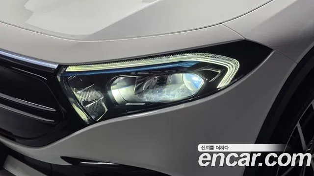 Mercedes-Benz EQB X243 — Фото автомобиля 7