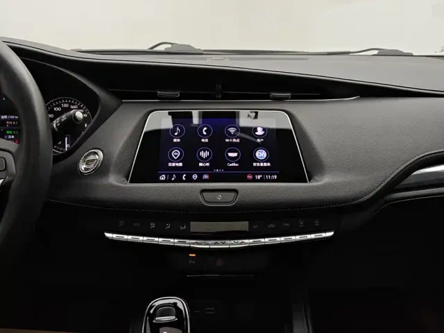Cadillac XT4 — Фото автомобиля 13