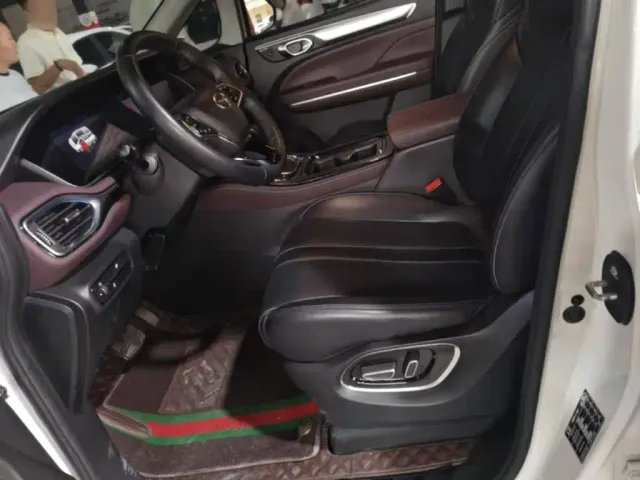 GAC Trumpchi M6 — Фото автомобиля 14
