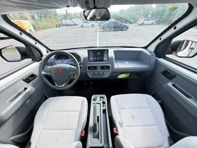 Wuling Yangguang — Фото автомобиля 14