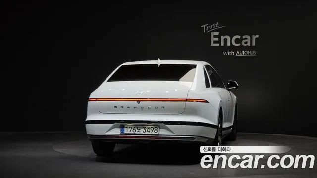 Hyundai Grandeur GN7 — Фото автомобиля 4