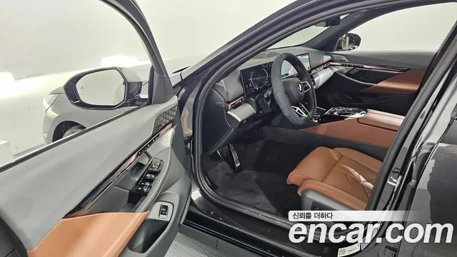 BMW 5-Series 5 серия (G60) 530i xDrive M Sport Pro Special Edition — Фото автомобиля 10