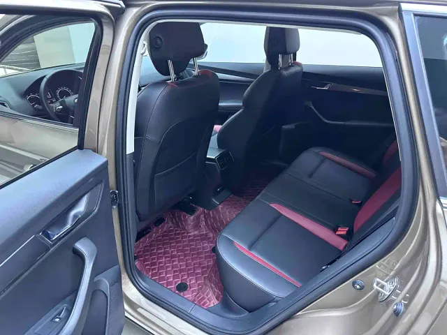 Skoda Karoq — Фото автомобиля 9