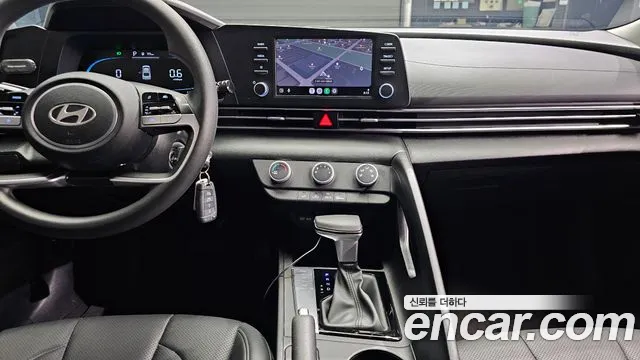 Hyundai Avante CN7 — Фото автомобиля 14