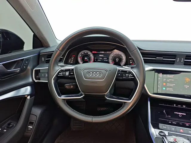 Audi A7L — Фото автомобиля 14