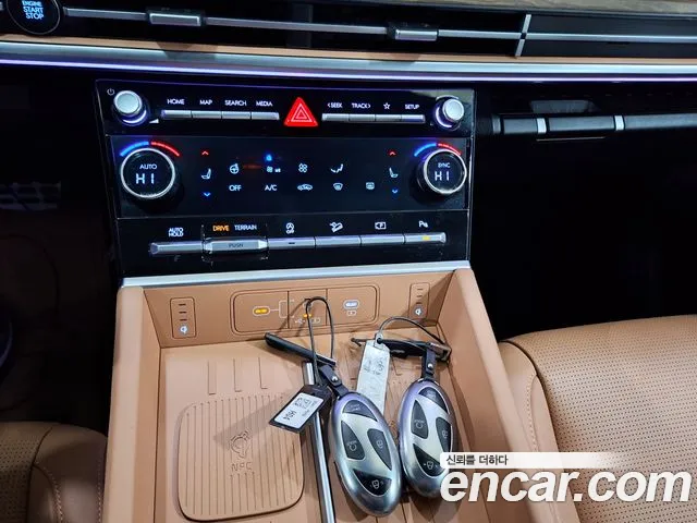 Hyundai Santafe Santa Fe (MX5) Бензин 2.5T 4WD — Фото автомобиля 13