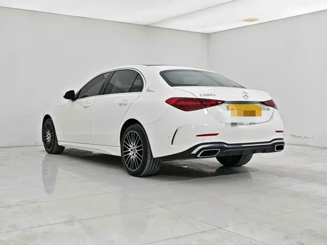 Mercedes-Benz C-Class — Фото автомобиля 3